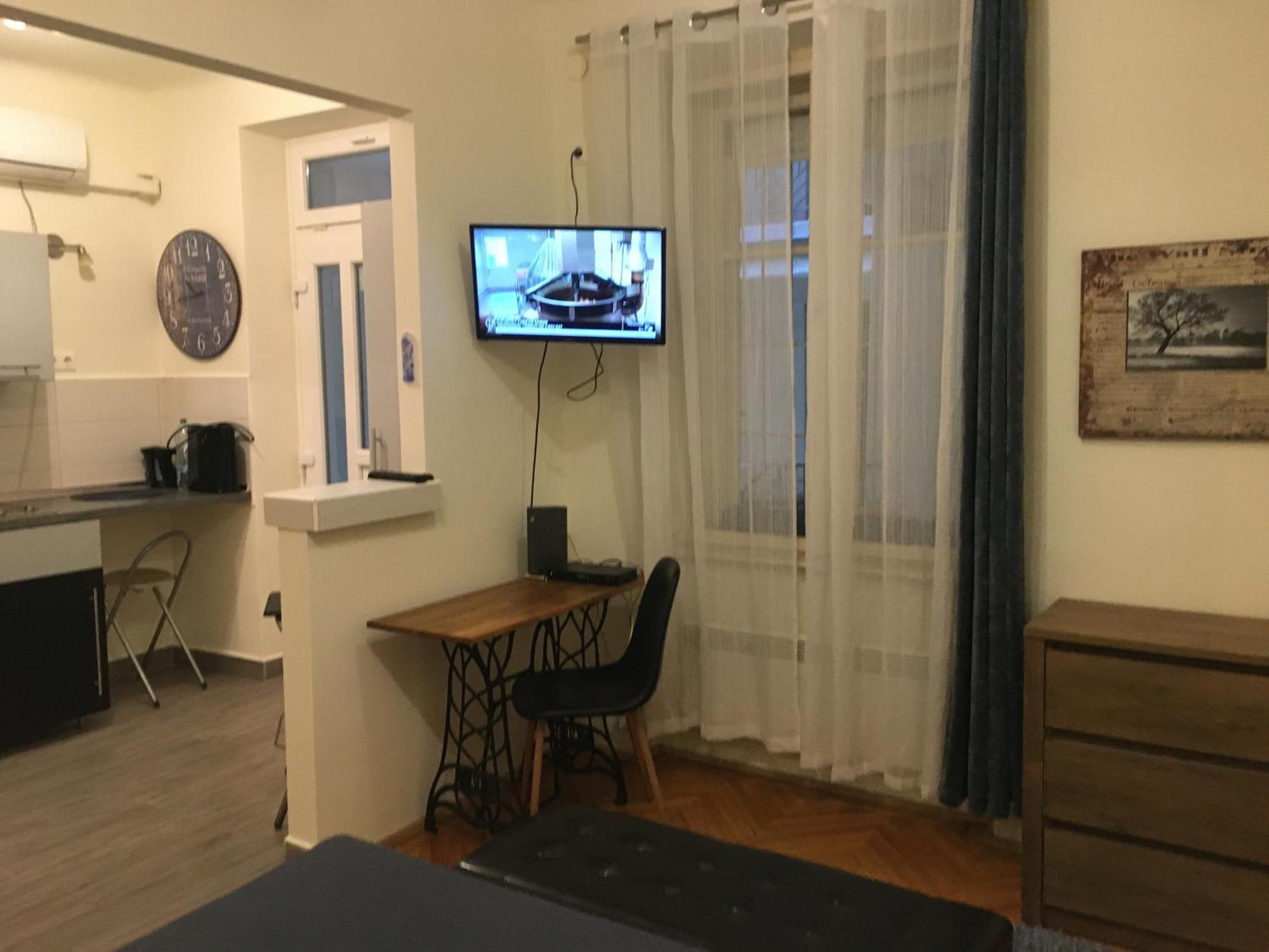 Rustic Apartman Будапеща Екстериор снимка